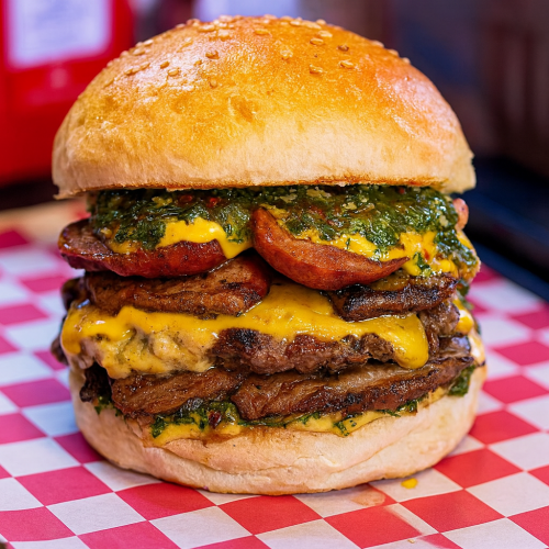 20251208_0930_Hamburguesa Llanera Gourmet_remix_01kbz2btjfe7vaw1x1bpyvtk72